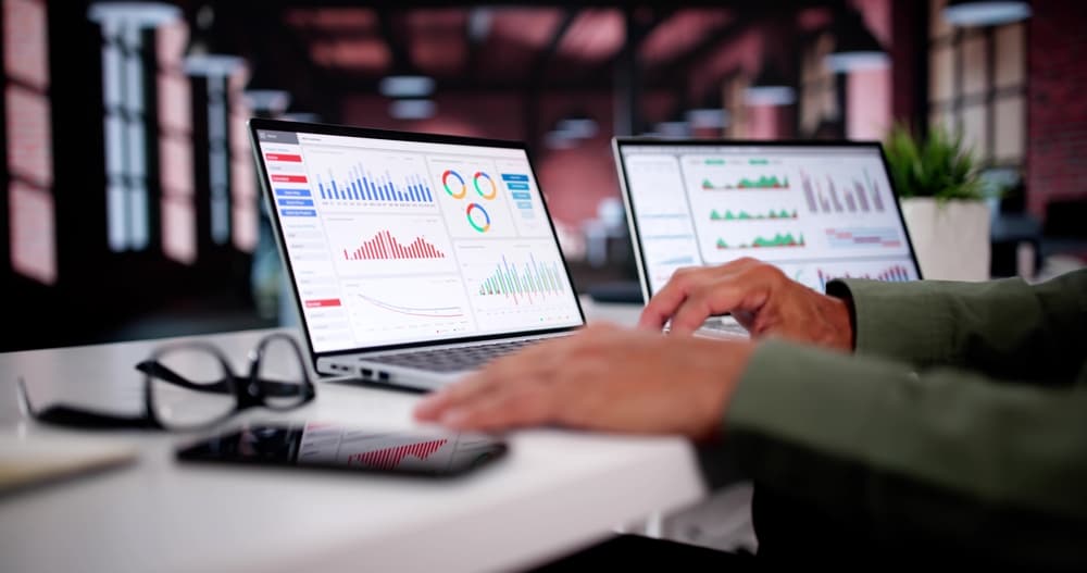 Ageing analysis for AP & AR to monitor outstanding invoices and improve cash flow management