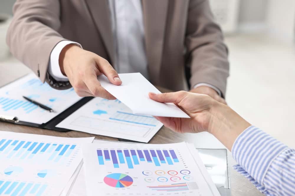 Performance-based bonus payment management