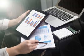 annual-budgeting-and-financial-plans Graph showing projected expenses and income in a financial forecast
